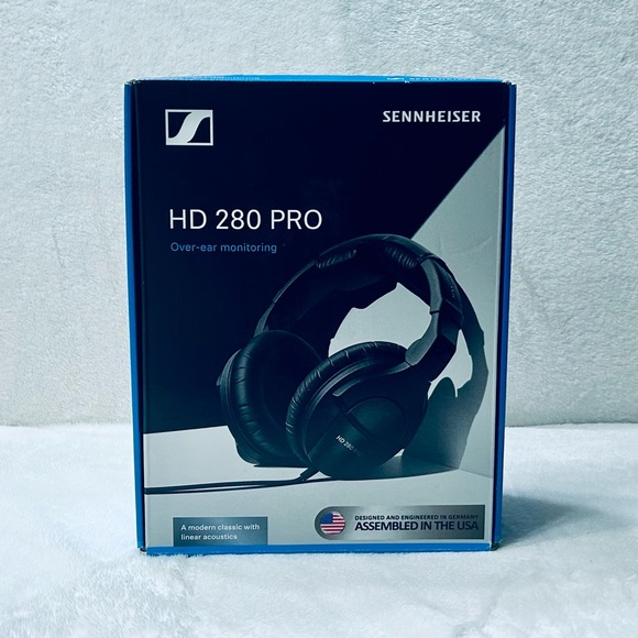 NIB Sennheiser HD 280 Pro Closed-Back Headphones Black